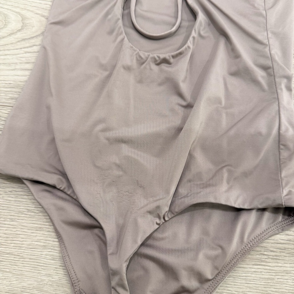 Aritzia Wilfred Free Contour Tank Top Bodysuit XS JZ1004 - Picture 4 of 6